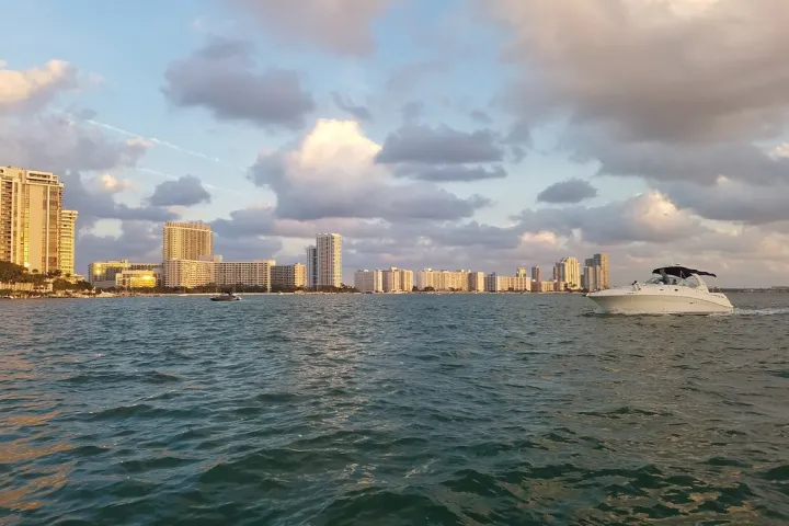 sunset duck tour in the bay